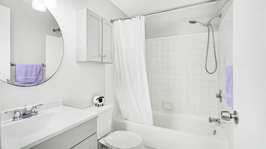 515 Long Shore Drive Ann Arbor City MI 48105