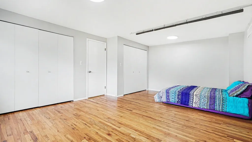 515 Long Shore Drive Ann Arbor City MI 48105