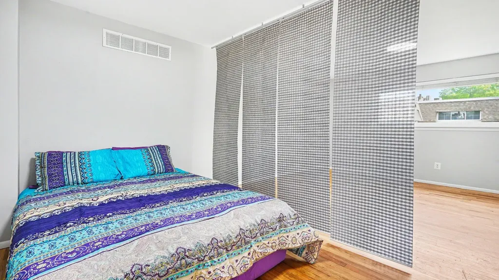 515 Long Shore Drive Ann Arbor City MI 48105
