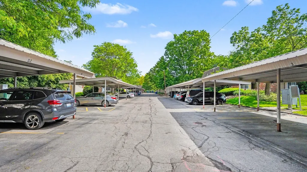 515 Long Shore Drive Ann Arbor City MI 48105