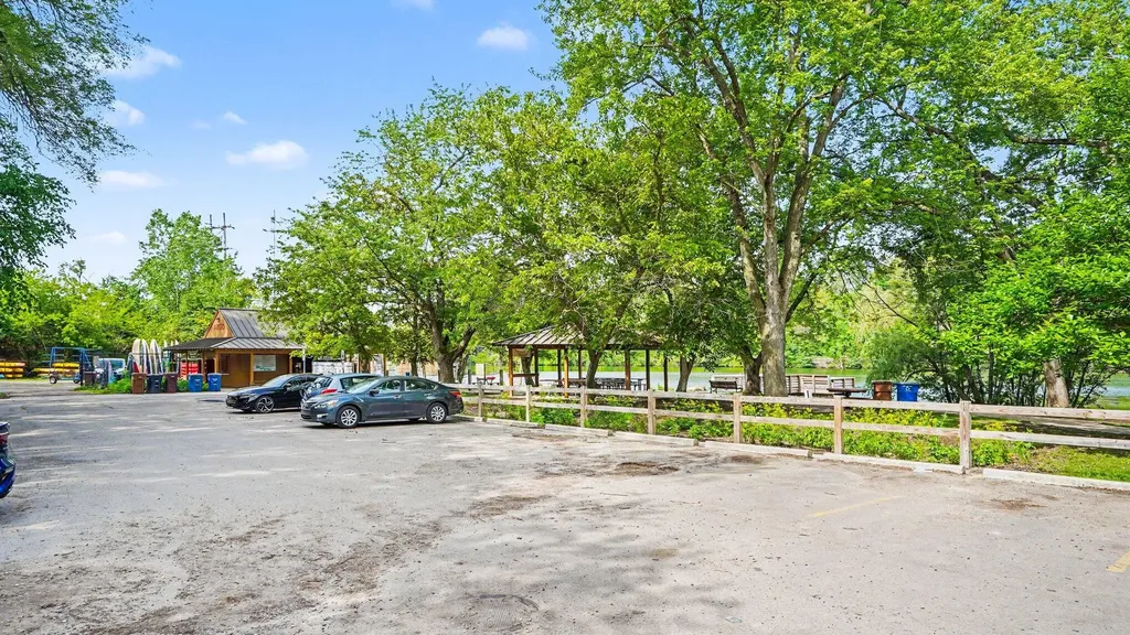 515 Long Shore Drive Ann Arbor City MI 48105