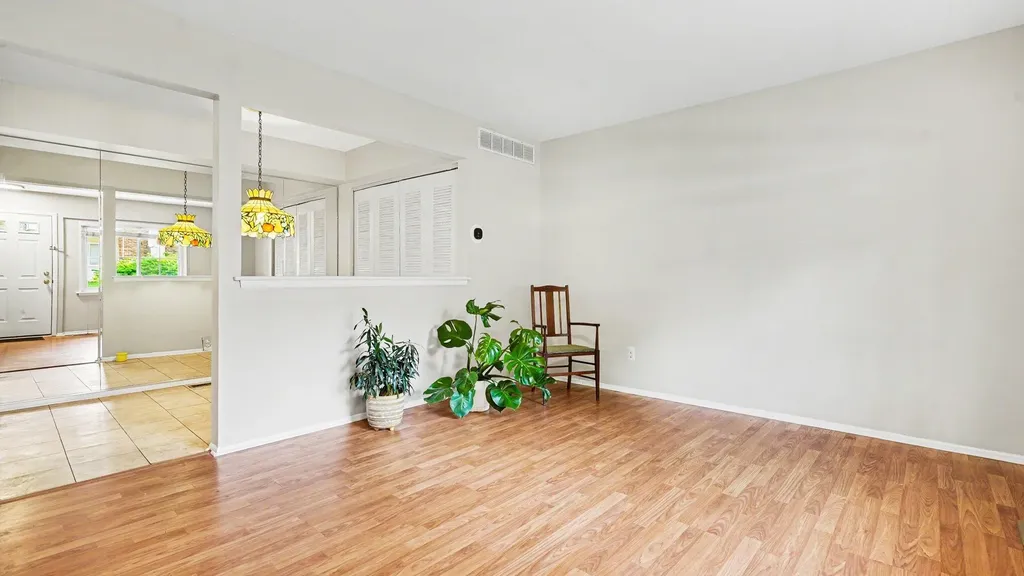 515 Long Shore Drive Ann Arbor City MI 48105