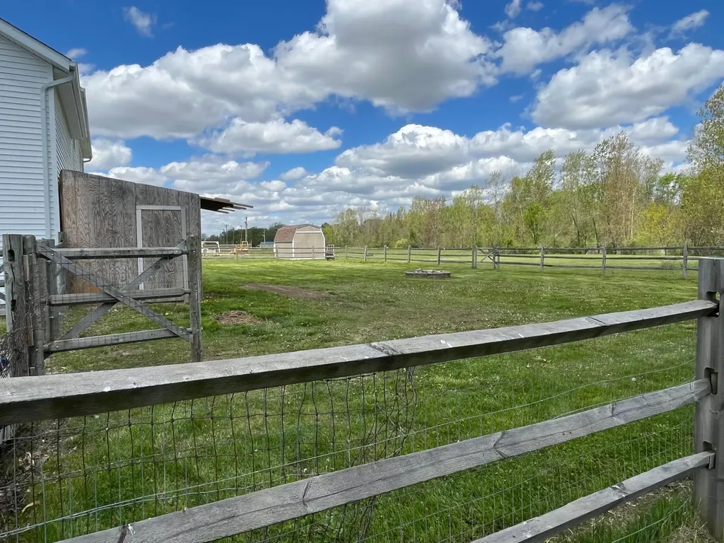 2831 Nadeau Road Frenchtown Township MI 48162