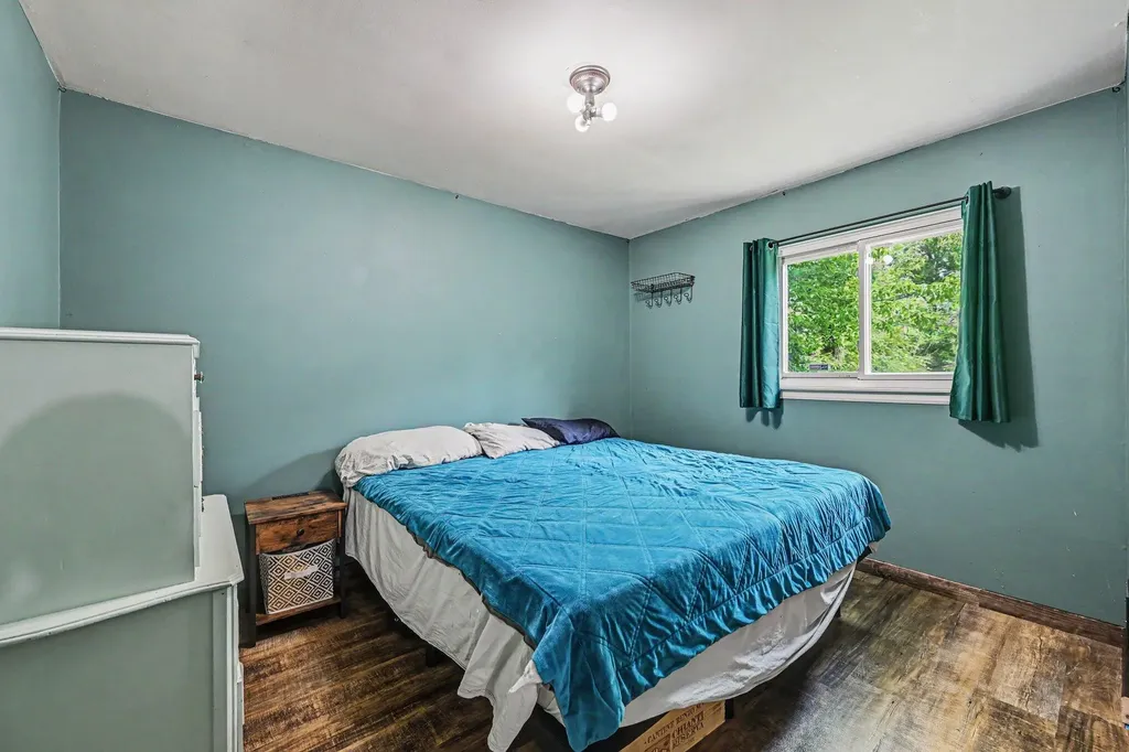 6550 Saline Drive Waterford Charter Township MI 48329