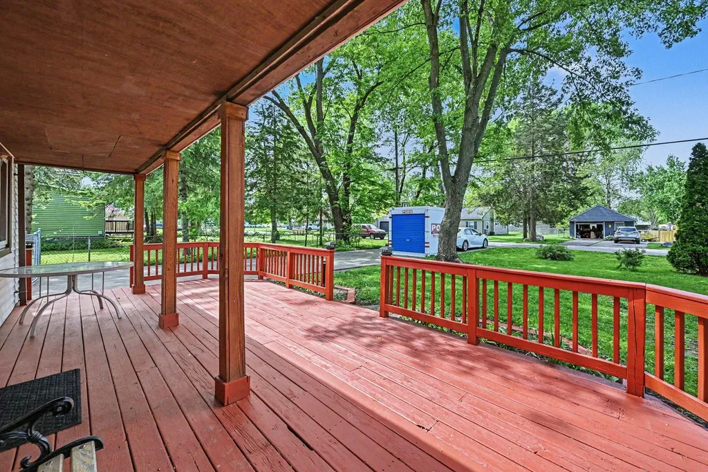 6550 Saline Drive Waterford Charter Township MI 48329