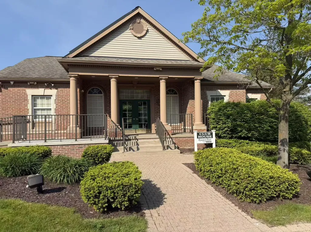 3068 Barclay Way Ann Arbor City MI 48105