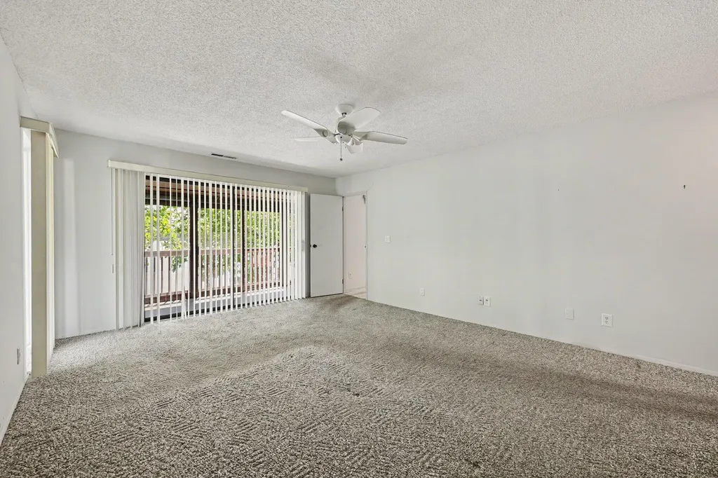 550 Cliffs Drive Ypsilanti Charter Township MI 48198