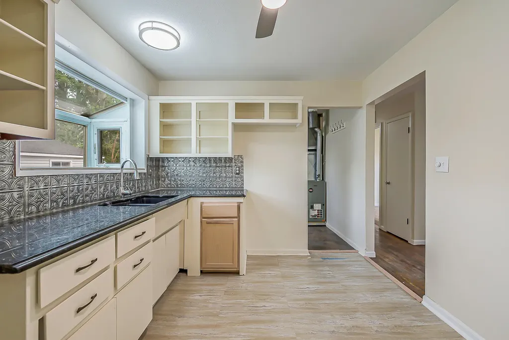 1398 Hunter Avenue Ypsilanti Charter Township MI 48198