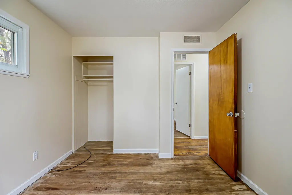 1398 Hunter Avenue Ypsilanti Charter Township MI 48198