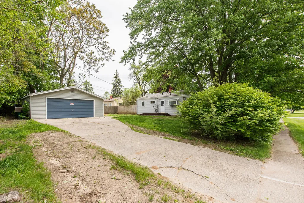 1398 Hunter Avenue Ypsilanti Charter Township MI 48198