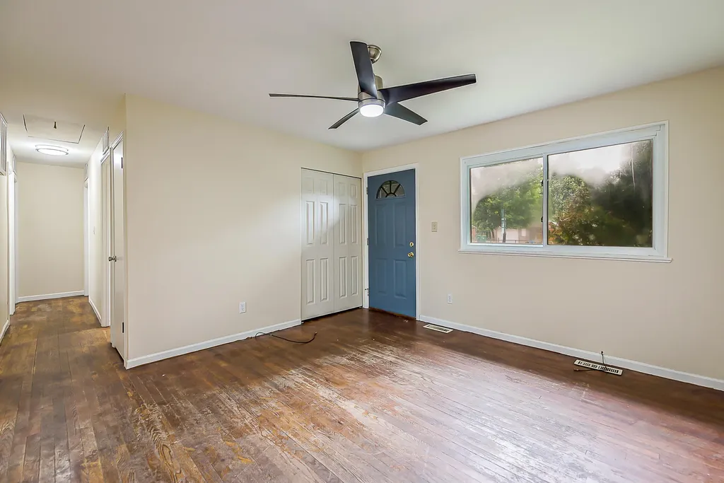 1398 Hunter Avenue Ypsilanti Charter Township MI 48198