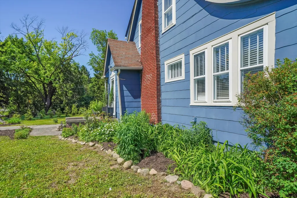 2861 Crystal Drive Pittsfield Charter Township MI 48108