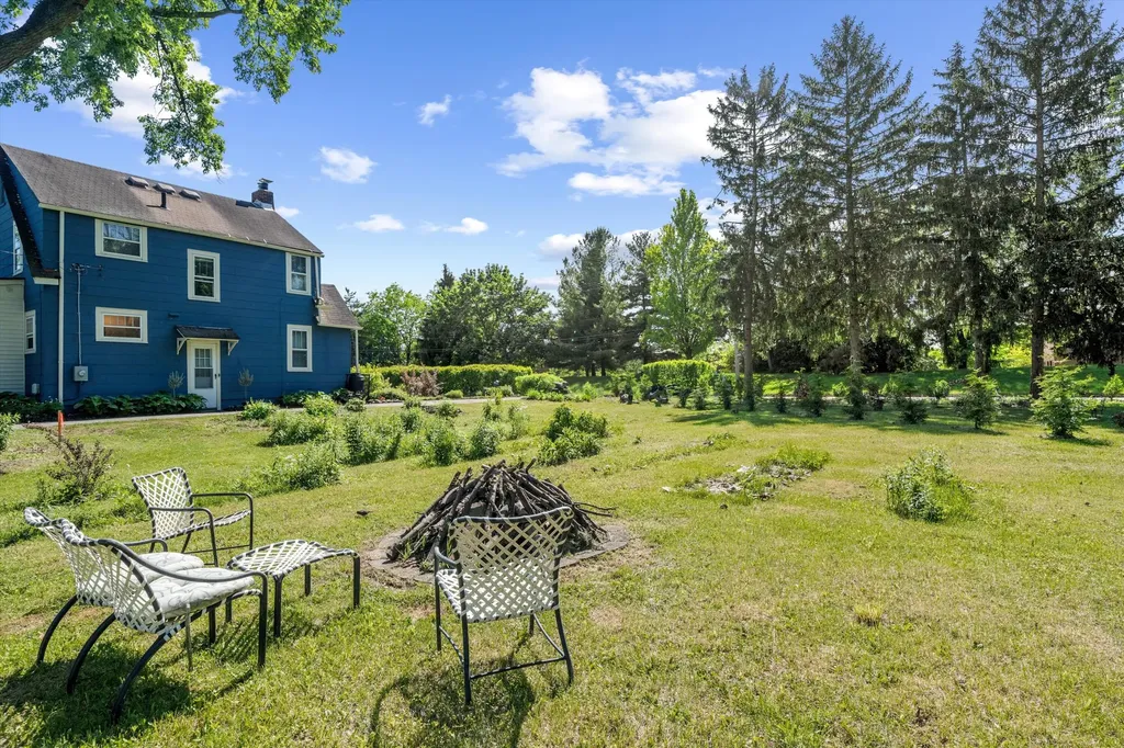 2861 Crystal Drive Pittsfield Charter Township MI 48108