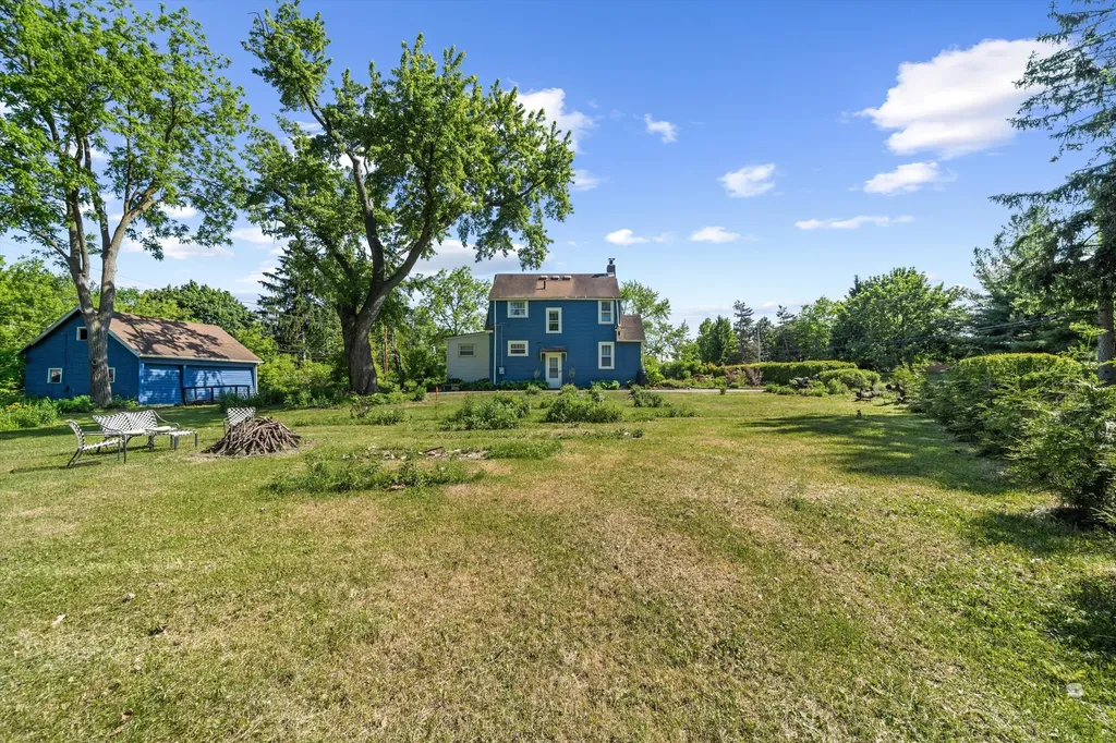 2861 Crystal Drive Pittsfield Charter Township MI 48108