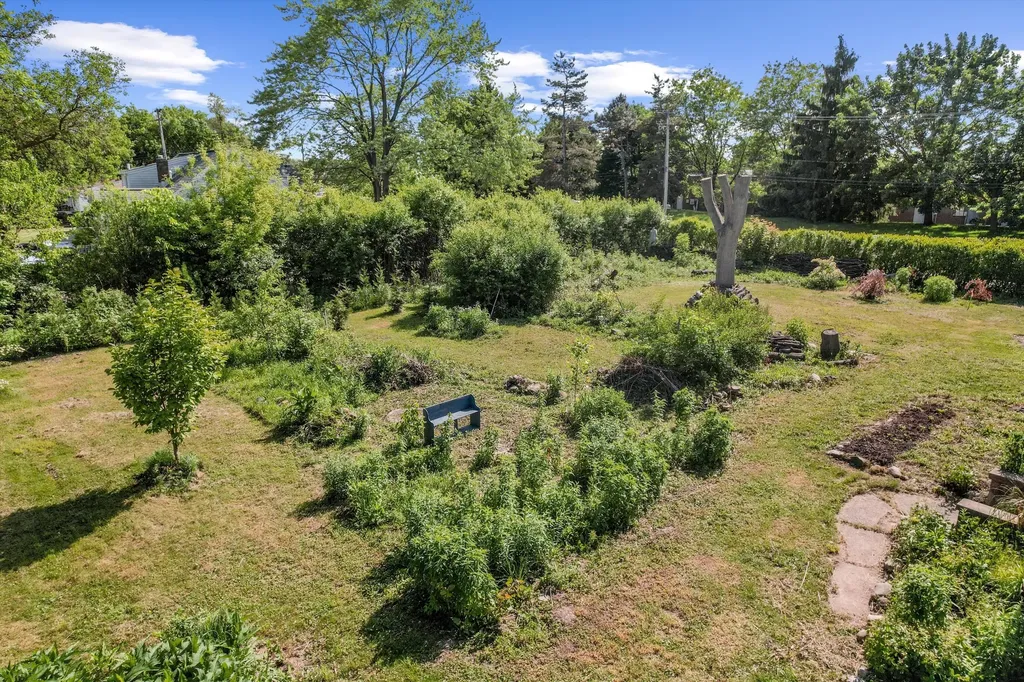2861 Crystal Drive Pittsfield Charter Township MI 48108