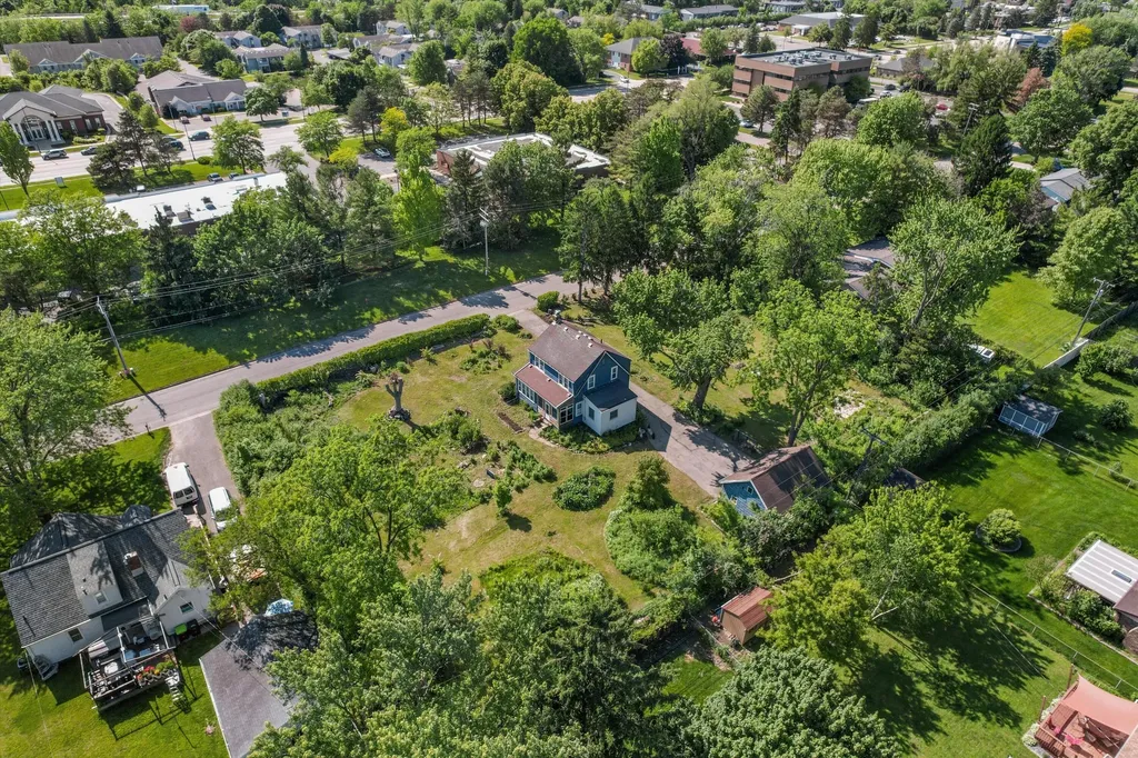 2861 Crystal Drive Pittsfield Charter Township MI 48108