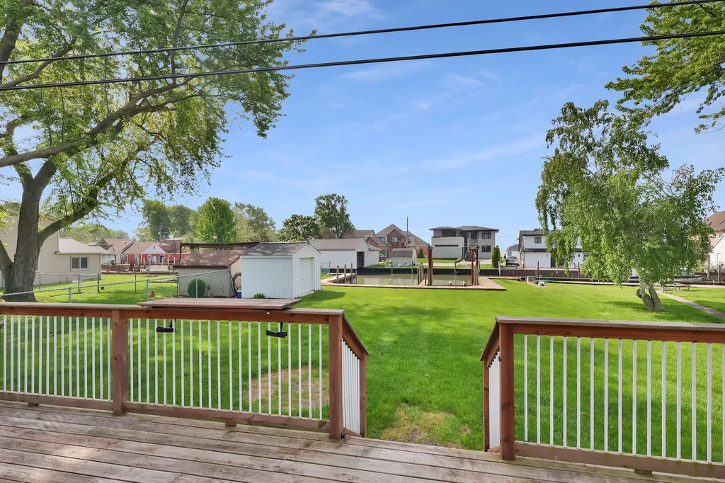 48484 Jefferson Avenue Chesterfield Township MI 48047