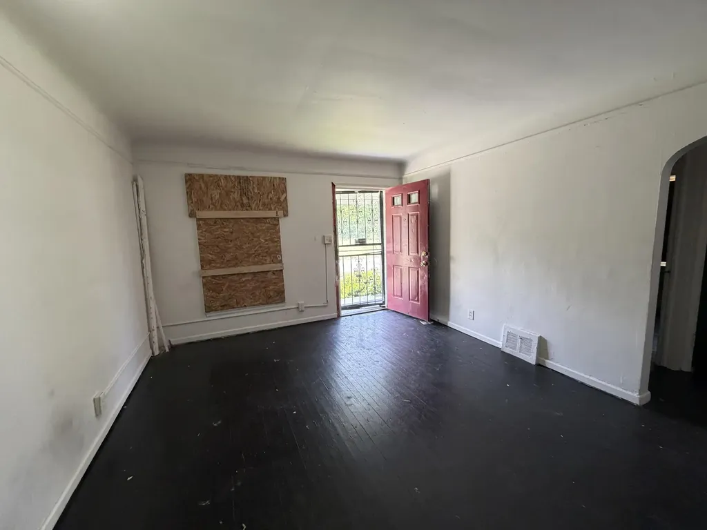 8294 Rosemont Avenue Detroit City MI 48228
