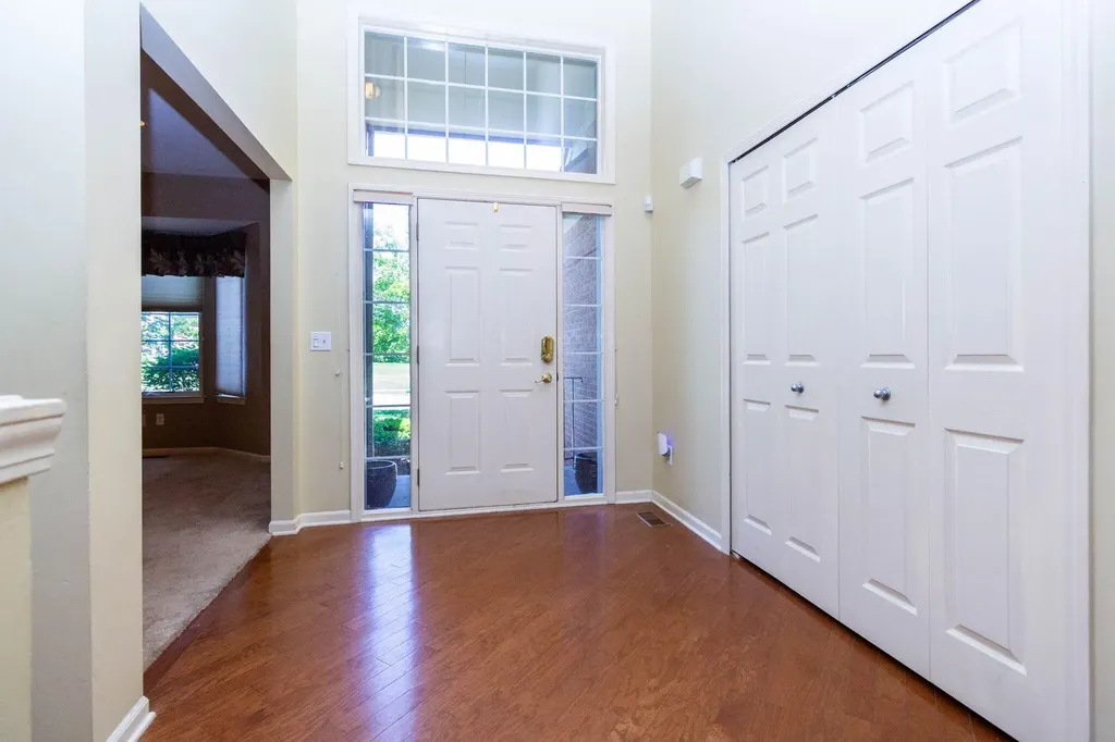 47507 Vistas Cir Drive N Canton Charter Township MI 48188