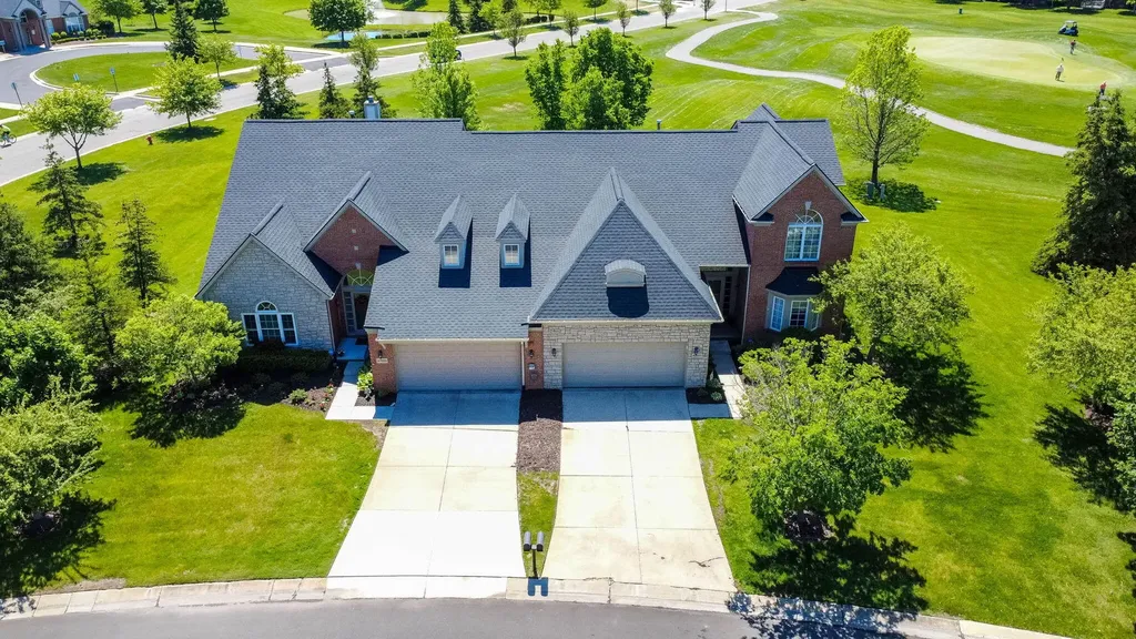 47507 Vistas Cir Drive N Canton Charter Township MI 48188
