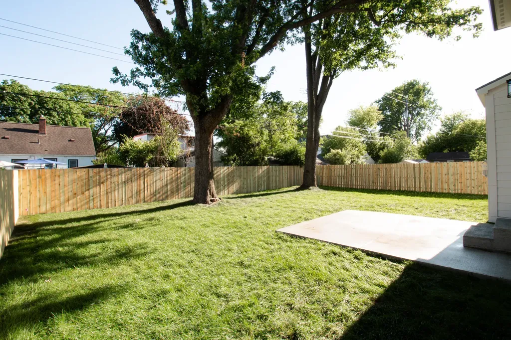 2324 Dallas Avenue Royal Oak City MI 48067