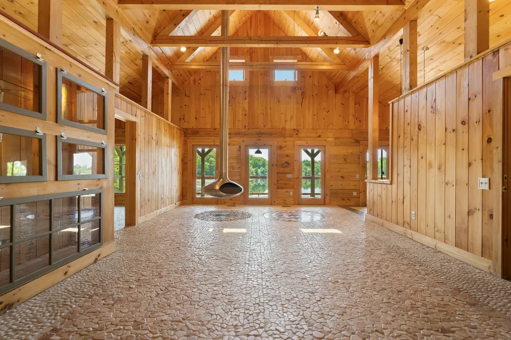 210 Spring Lake Drive Sylvan Township MI 48118