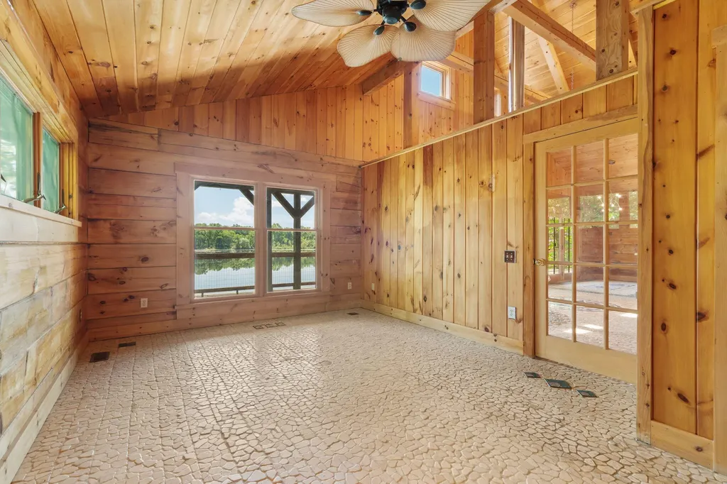 210 Spring Lake Drive Sylvan Township MI 48118