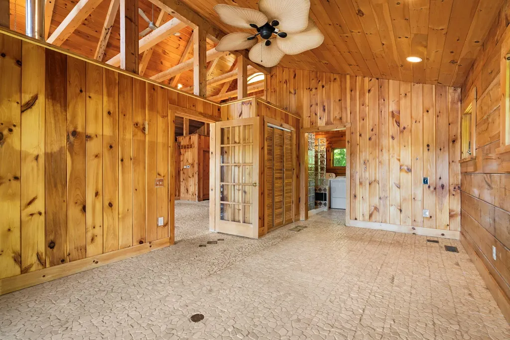 210 Spring Lake Drive Sylvan Township MI 48118