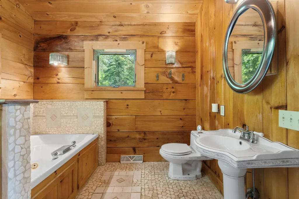 210 Spring Lake Drive Sylvan Township MI 48118