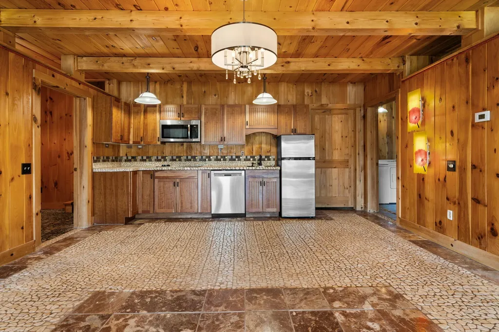 210 Spring Lake Drive Sylvan Township MI 48118
