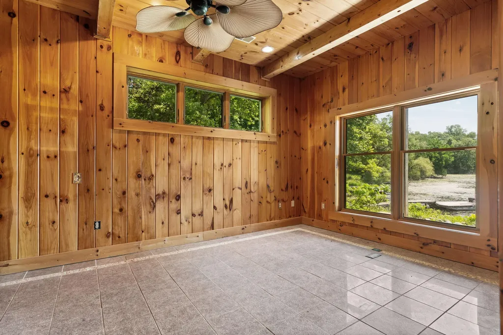 210 Spring Lake Drive Sylvan Township MI 48118