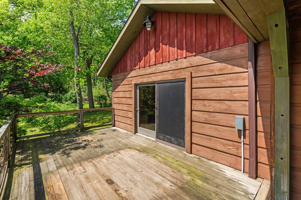 210 Spring Lake Drive Sylvan Township MI 48118
