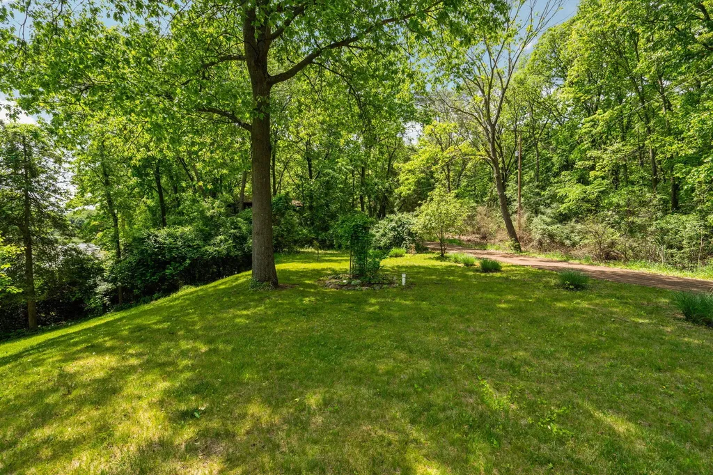 210 Spring Lake Drive Sylvan Township MI 48118