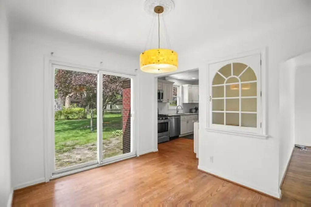 13660 Winchester Street Oak Park City MI 48237