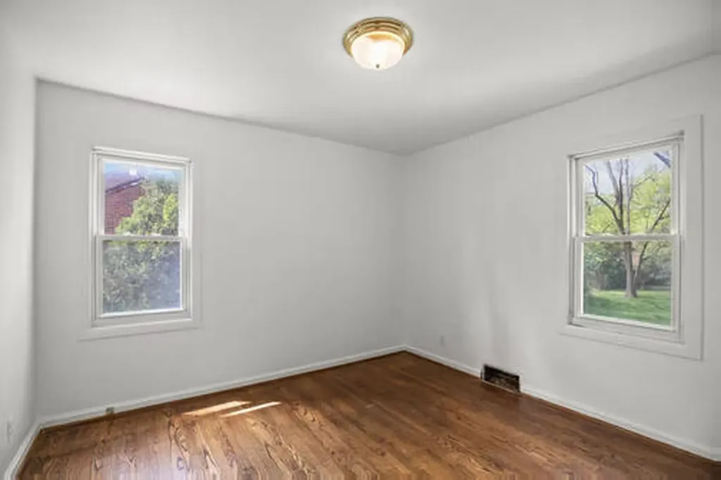 13660 Winchester Street Oak Park City MI 48237