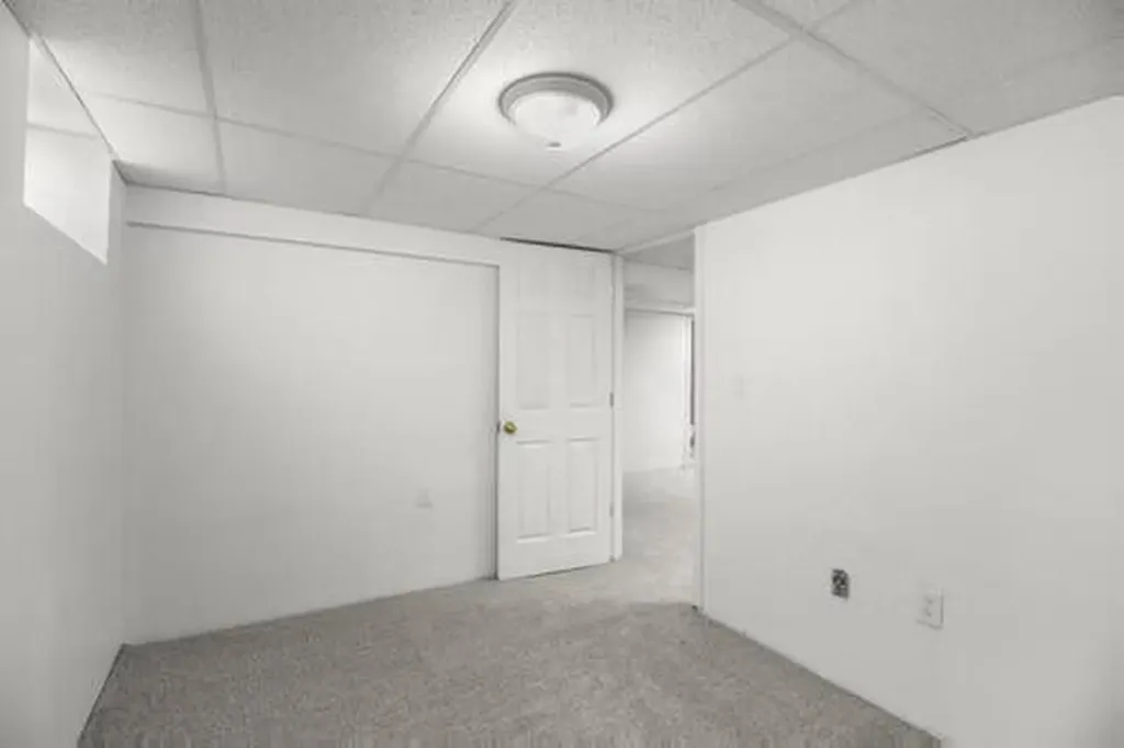 13660 Winchester Street Oak Park City MI 48237