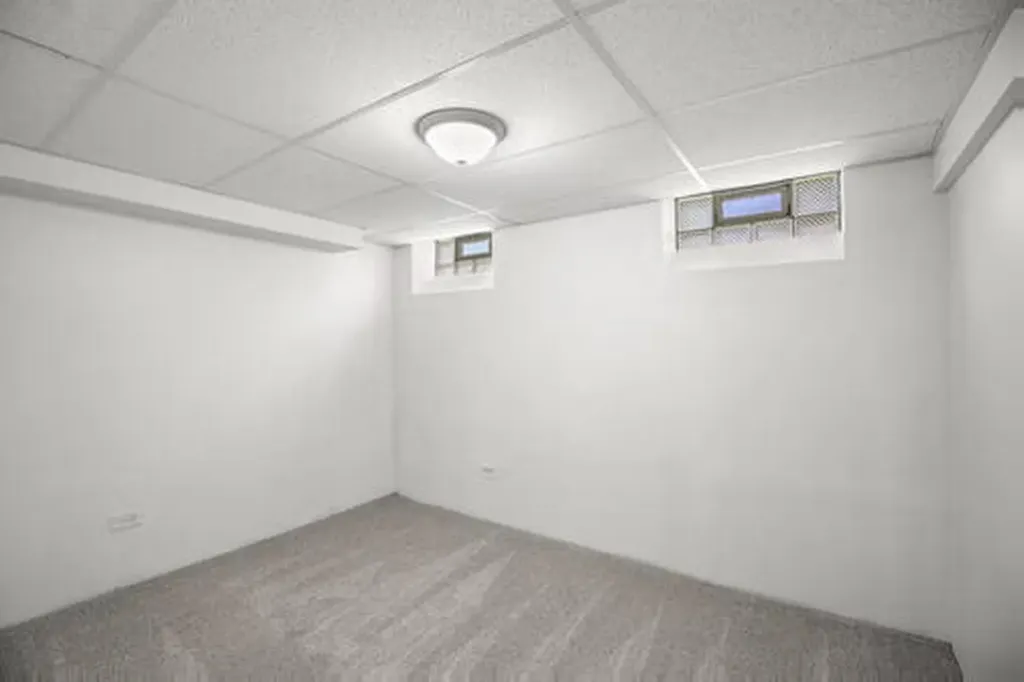 13660 Winchester Street Oak Park City MI 48237