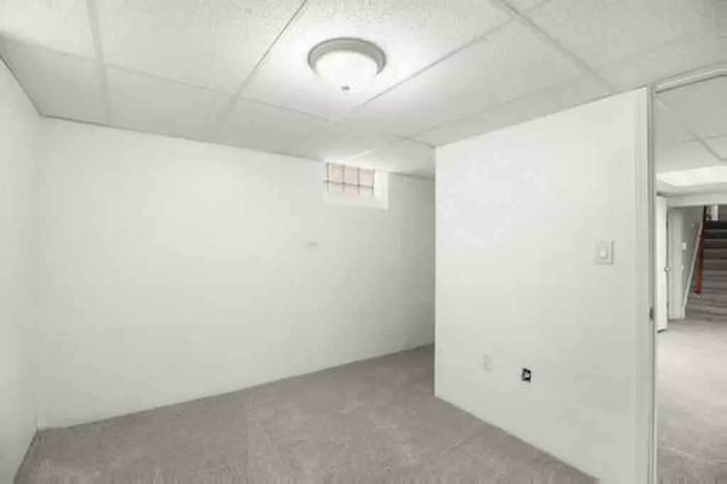 13660 Winchester Street Oak Park City MI 48237