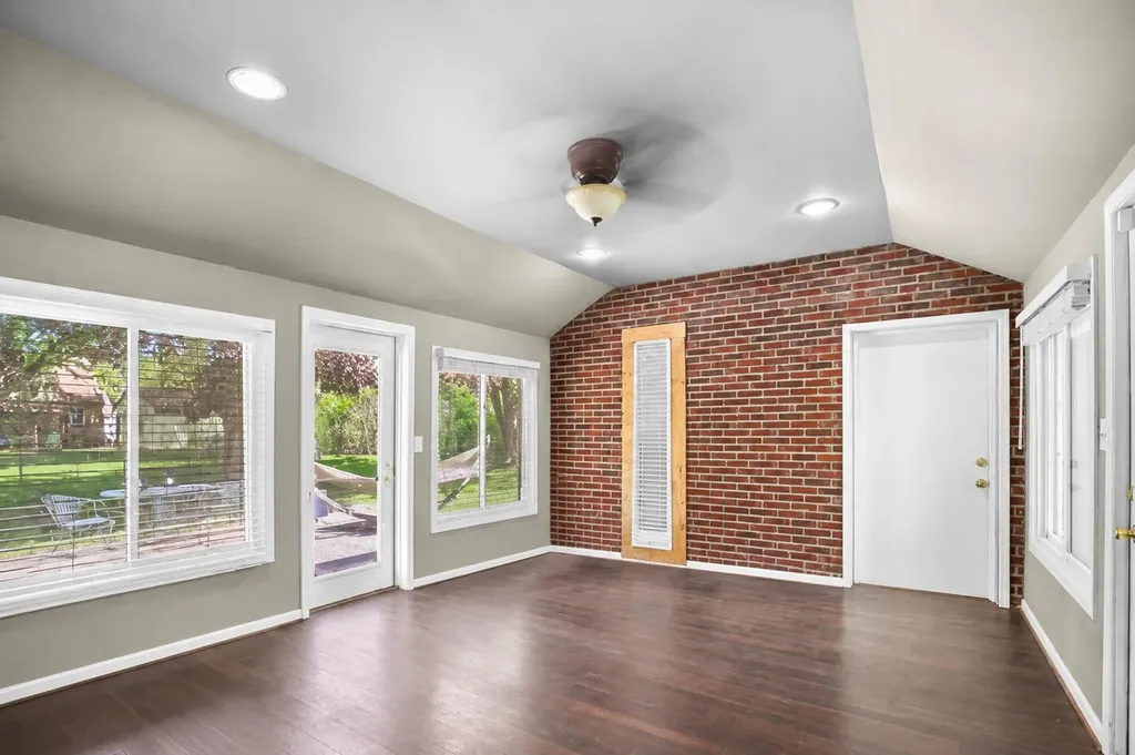 13660 Winchester Street Oak Park City MI 48237