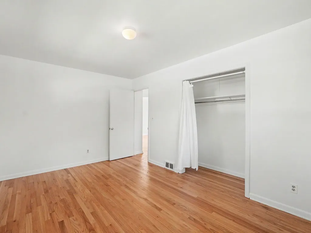 1614 Winsted Boulevard Ann Arbor City MI 48103