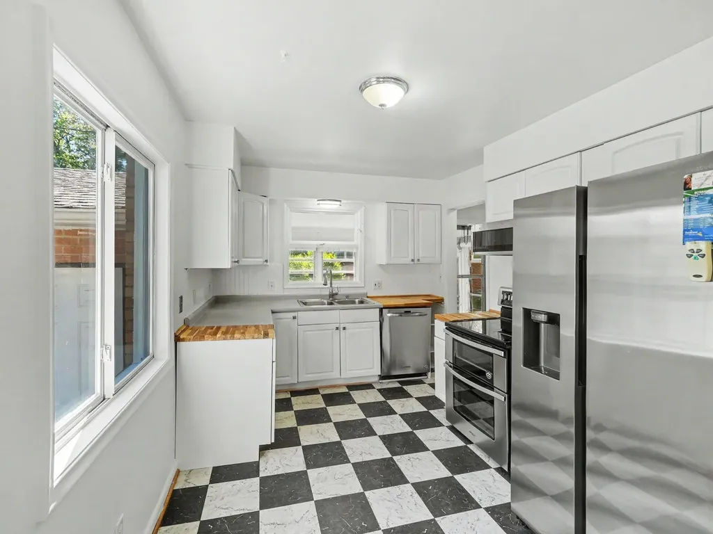 1614 Winsted Boulevard Ann Arbor City MI 48103