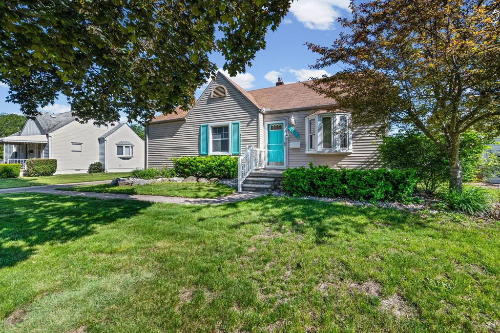 29932 John Hauk Street Garden City City MI 48135