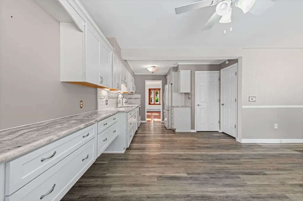 29932 John Hauk Street Garden City City MI 48135