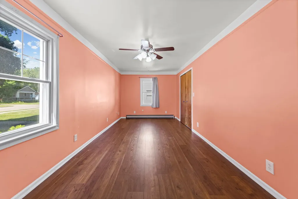 29932 John Hauk Street Garden City City MI 48135
