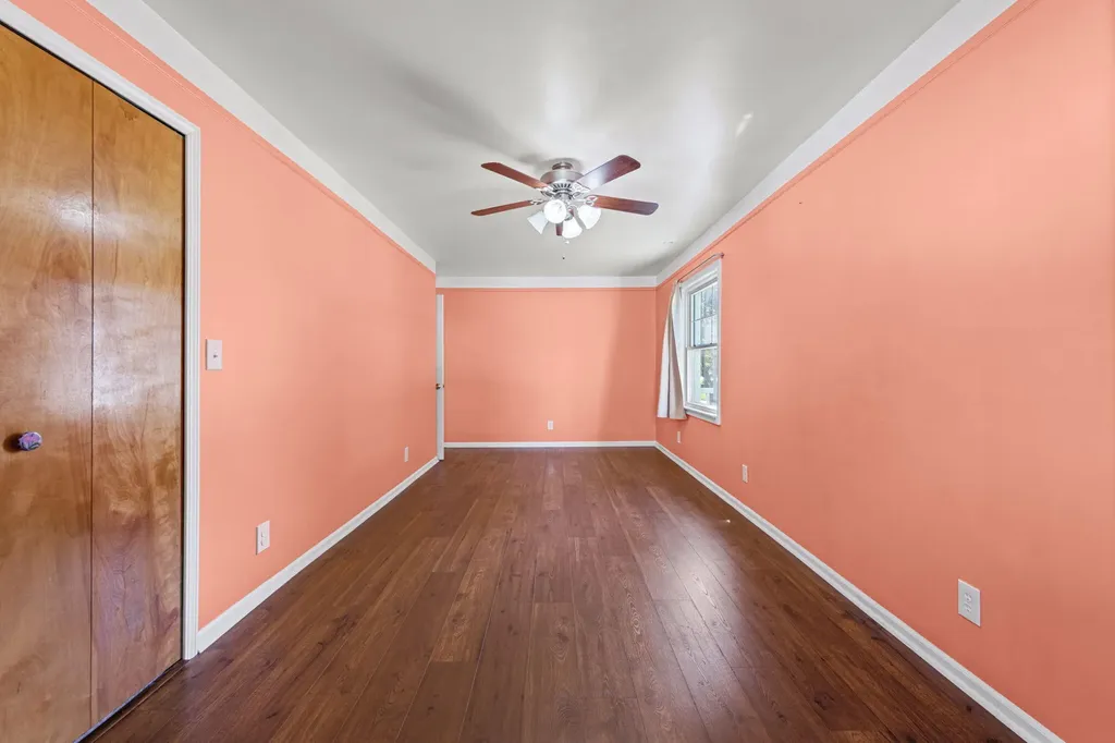 29932 John Hauk Street Garden City City MI 48135