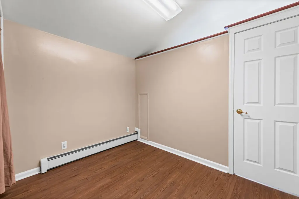 29932 John Hauk Street Garden City City MI 48135