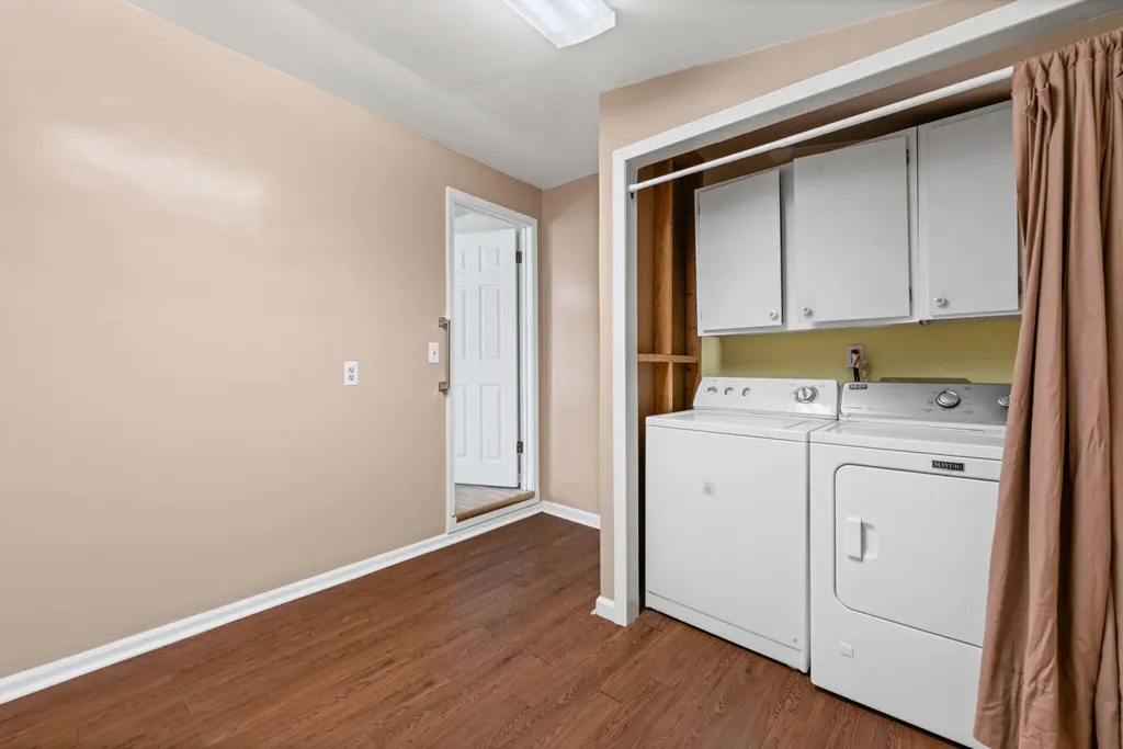 29932 John Hauk Street Garden City City MI 48135
