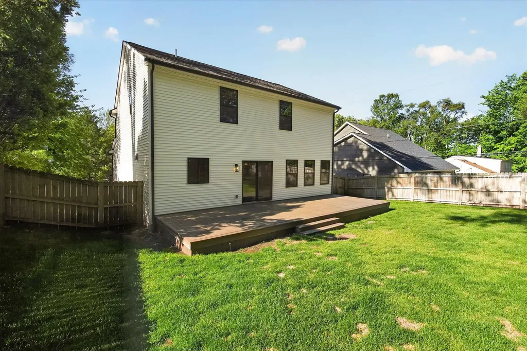 707 Nelson Street Brighton City MI 48116