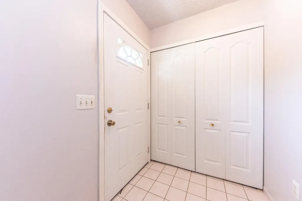 35868 Castlewood Court Westland City MI 48185