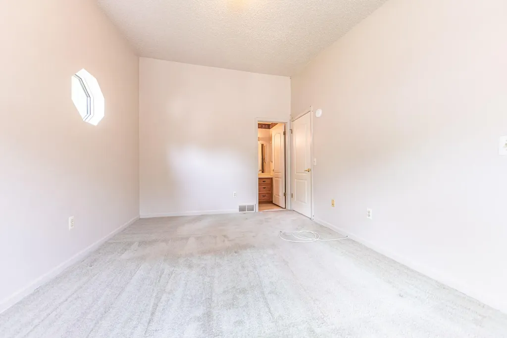 35868 Castlewood Court Westland City MI 48185